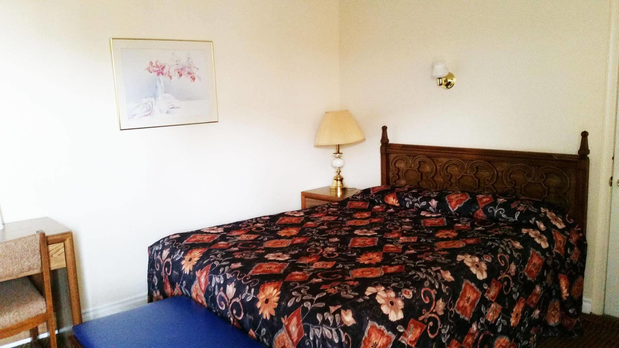 Olympia Motel 2*